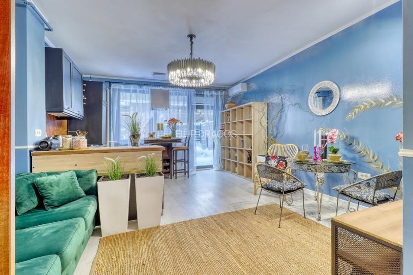 URGENT Apartament cu 3 camere, design unic, parter cu terasă URGENT Apartament cu 3 camere, design unic, parter cu terasă