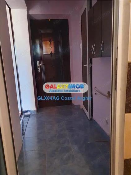 Vindem garsoniera in zona Traian , etaj 2 - 2