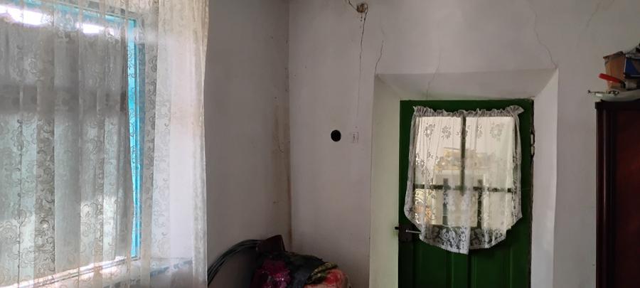 Vând casă batraneasca - 6