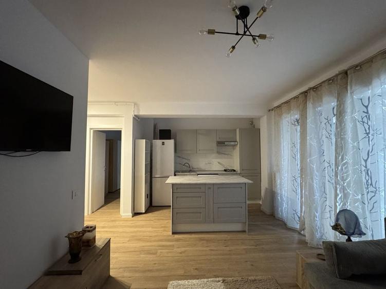 Apartament cu 2 camere, mobilat în Pipera