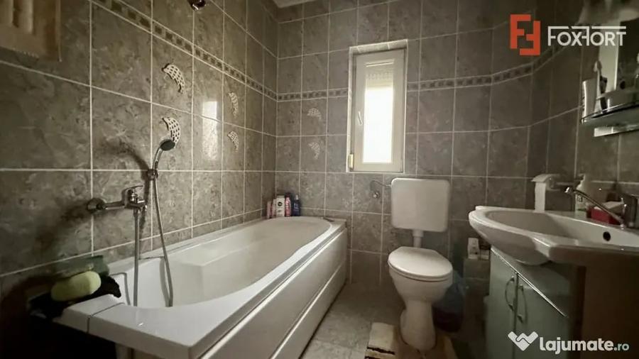 Casă cu 5 camere cu Teren 1000 Mp în Șag