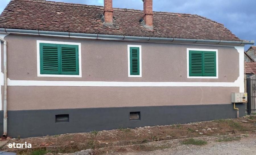 Casă cu 3 camere cu Teren 460 Mp în Slimnic