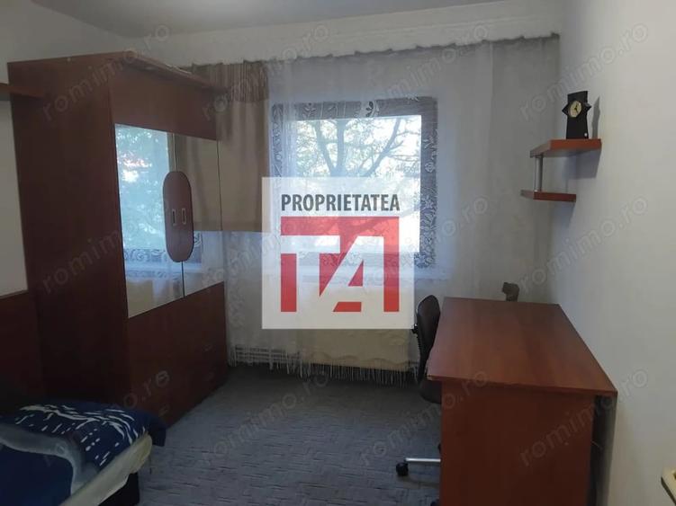 Apartament cu 3 camere decomandat în Hotvon