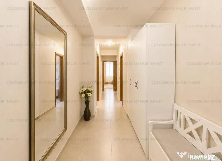 Apartament cu 3 camere decomandat în Tractorul
