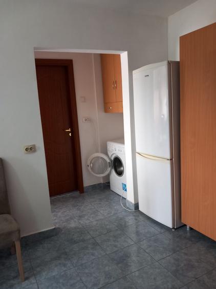 Apartament cu 2 camere decomandat în Ostroveni