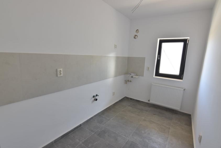 Apartament cu 2 camere decomandat în Bragadiru