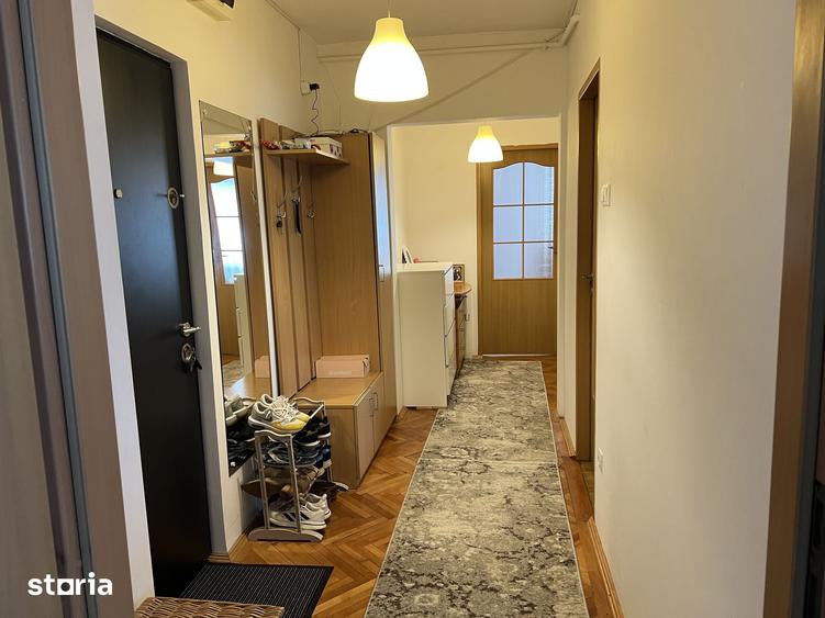 Apartament cu 2 camere decomandat în Turnișor