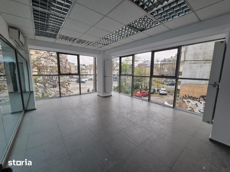 Spațiu comercial, de 680 mp, în Moșilor