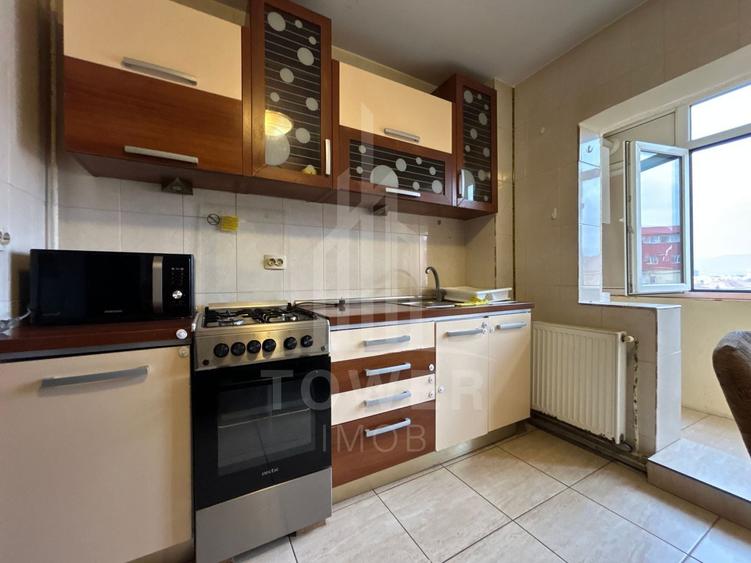 Apartament cu 3 camere decomandat în Vasile Aaron
