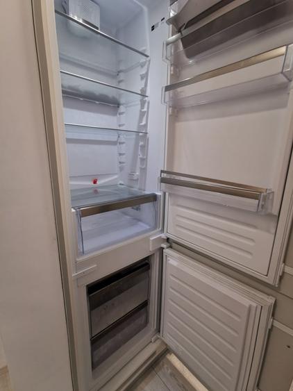 Apartament cu 2 camere decomandat, mobilat în Mamaia