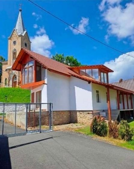 Casă individuală cu 3 camere cu Teren 100 Mp în Steierdorf