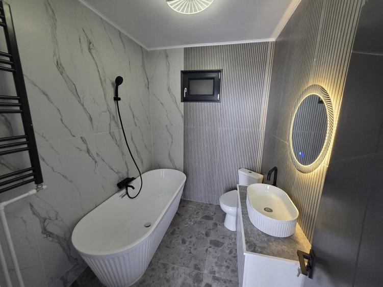 Casă cu 4 camere în Central