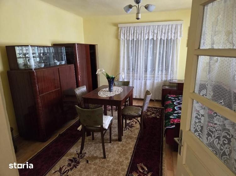 Casă cu 3 camere cu Teren 1769 Mp în Crăciunelu de Jos