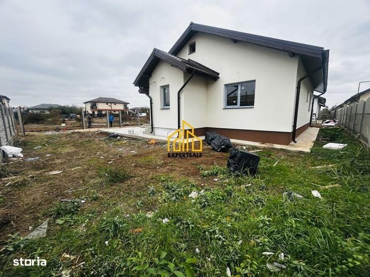 Casă cu 3 camere în Clinceni