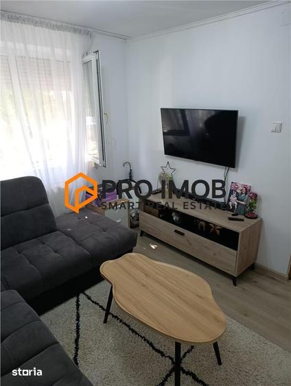 Apartament cu 2 camere decomandat, mobilat în Micro 5