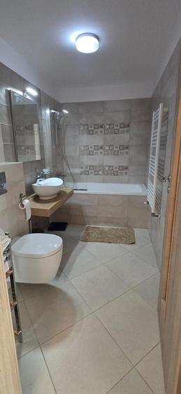 Apartament cu 2 camere decomandat în Exterior Vest