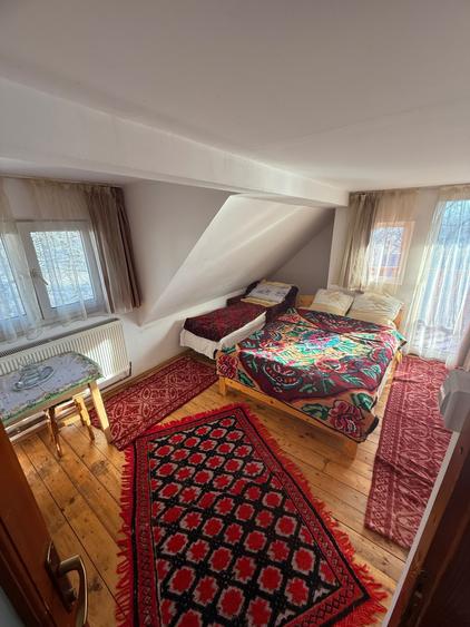 Casă cu 4 camere în Mănăstire
