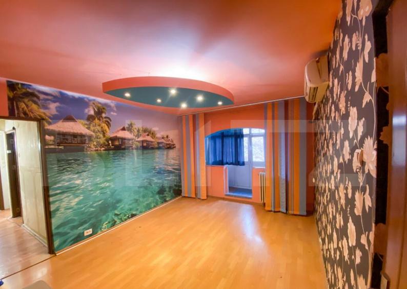 Apartament 3 camere, 50.50 mp, zona Rovine - 1