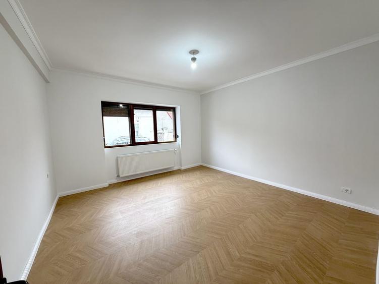 Complex rezidential 4 apartamente cu 3 cam zona centrala investitie, locuit - 5