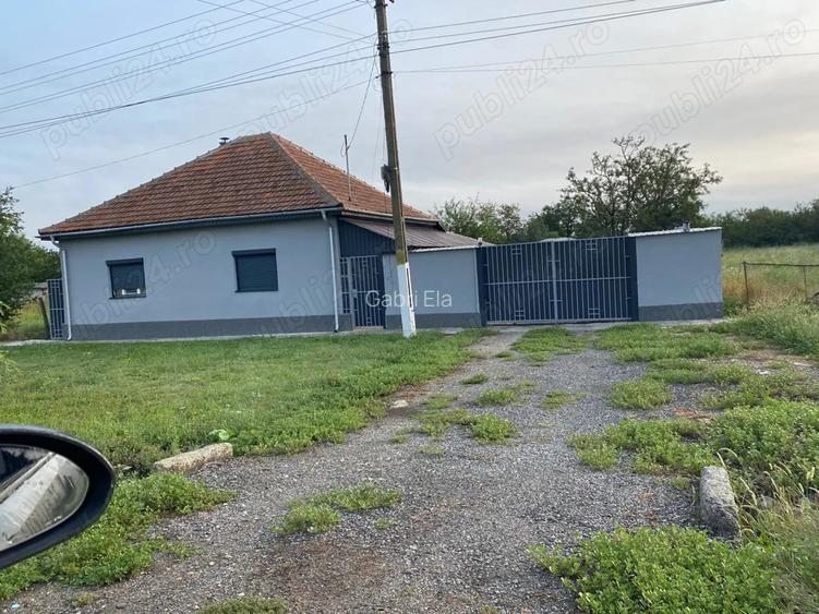 Casa de vanzare excelenta pentru mutat direct!