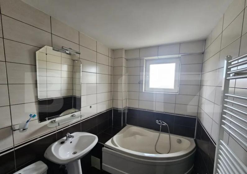 Apartament 3 camere, 98 mp, zona Craiovi?a - Aristizza Roma - 12