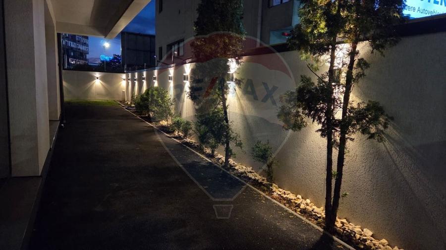 Spatiu comercial modern de inchiriat / 2 locuri de parcare - 38