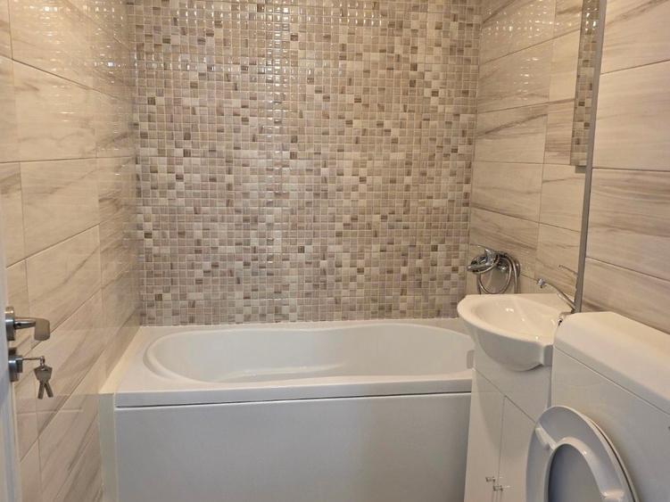 Nicolae Grigorescu, 10 minute metrou, la parcul Titanii, Prisaca Dornei, - 1