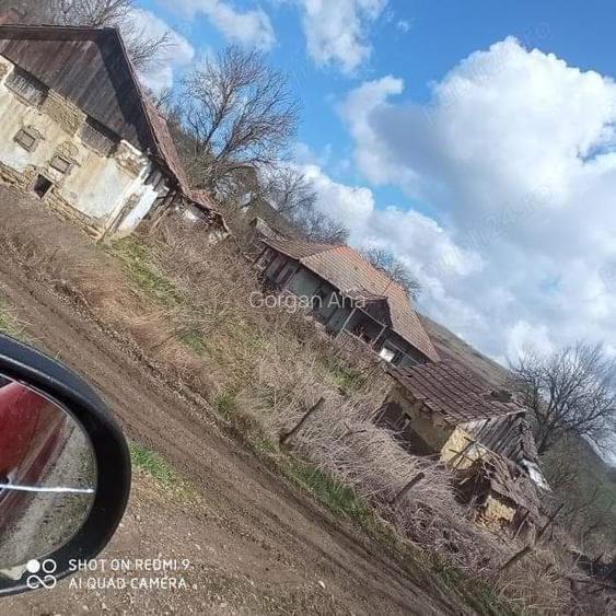 Vand casa in sat chiri? comuna Geaca