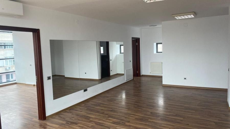 Unirii 3 Apartamente 120mp pentru firme (cladire de birouri) - 1