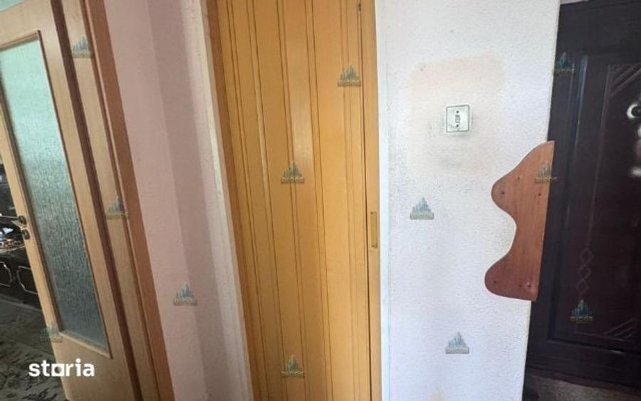 Apartament 3 camere de vanzare Zona Centrala - 10