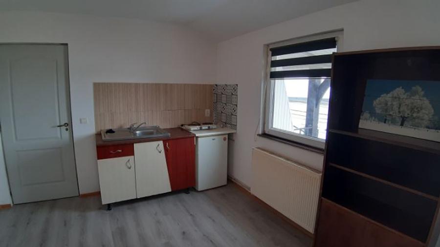 Garsoniera de închiriat  - 2