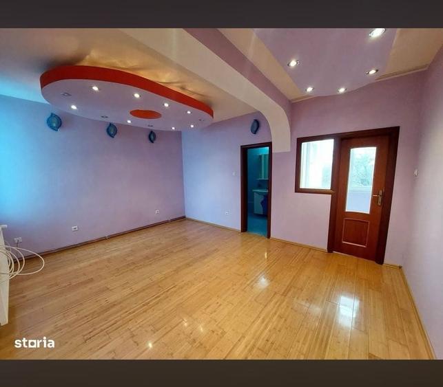 Vand casa in Targoviste, zona linistita. - 2