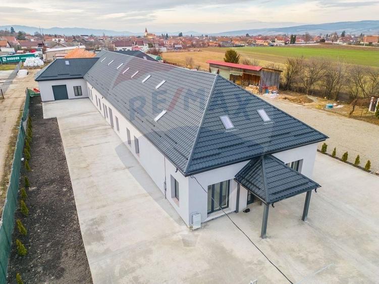 COMISION 0 | Hala moderna si incalzita | curte betonata | 2 niveluri | - 6