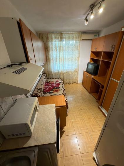 Garsoniera, 12mp, Et. 4/4, zona Take Ionescu - Medicină! - 1