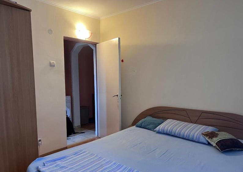 Apartament 3 camere,etaj 1, Zona Dacia - 2