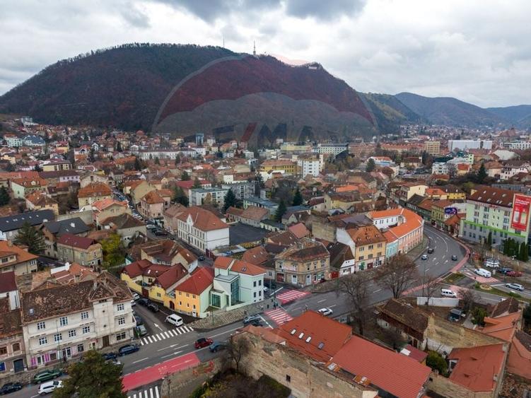 Constructie comerciala P+2 functiuni mixte  - str. Iuliu Maniu - 25