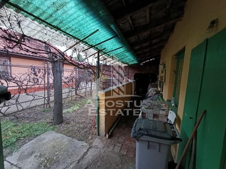 Casa alipita cu teren, necesita renovari, situata in zona Freidorf. - 7