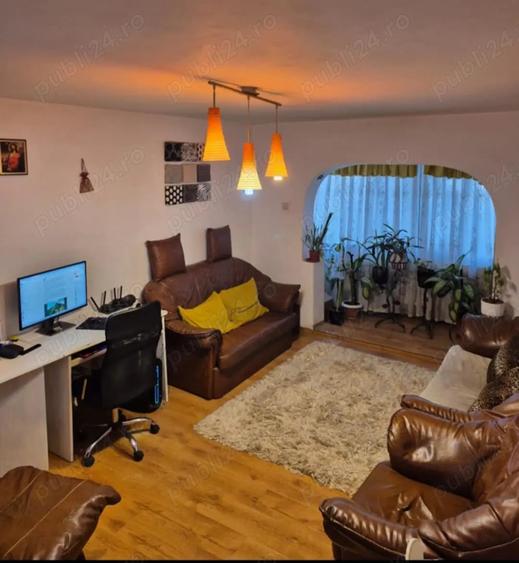 Apartament 4 camere, etaj 3 3, zona Policlinica 2 - 5