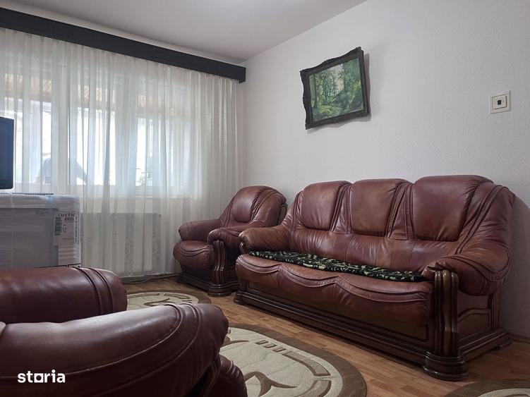 Parter!Vanzare apartament cu 3 camere - Targoviste! - 2