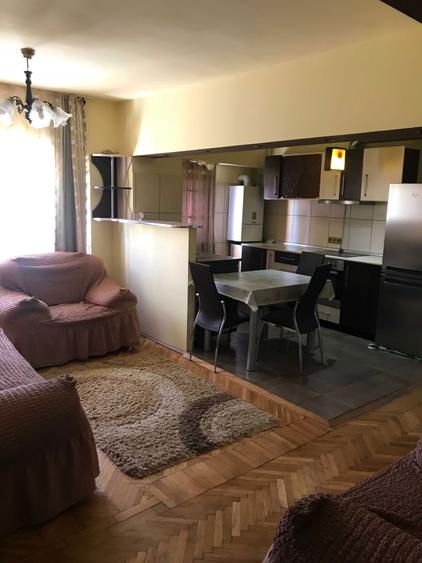 Inchiriez Apartament ultracentral 3 camere - 5