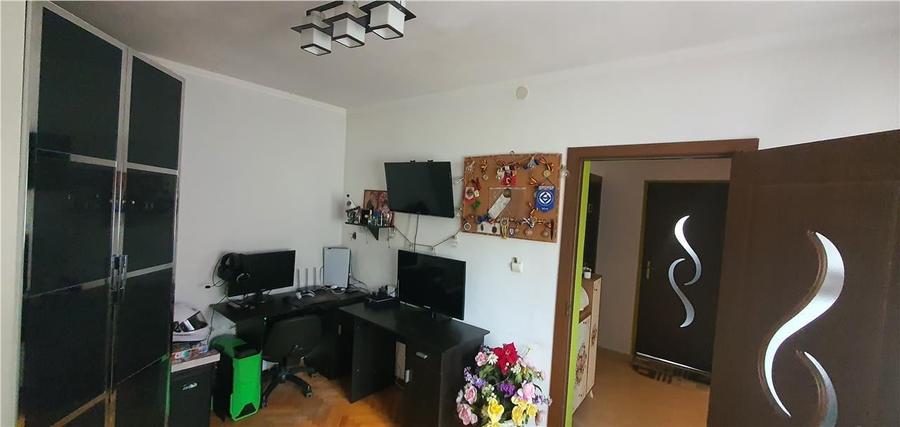 Oferta ! Imobil P+1 ?n zona Lupeni (reper supermarket Profi ) - 13