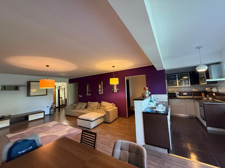 Apartament exclusivist 4 camere, 2 bai, cu curte, loc de parcare - 6