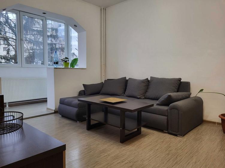 Inchiriez apartament 2 camere, decomandat, Vlaicu - 5