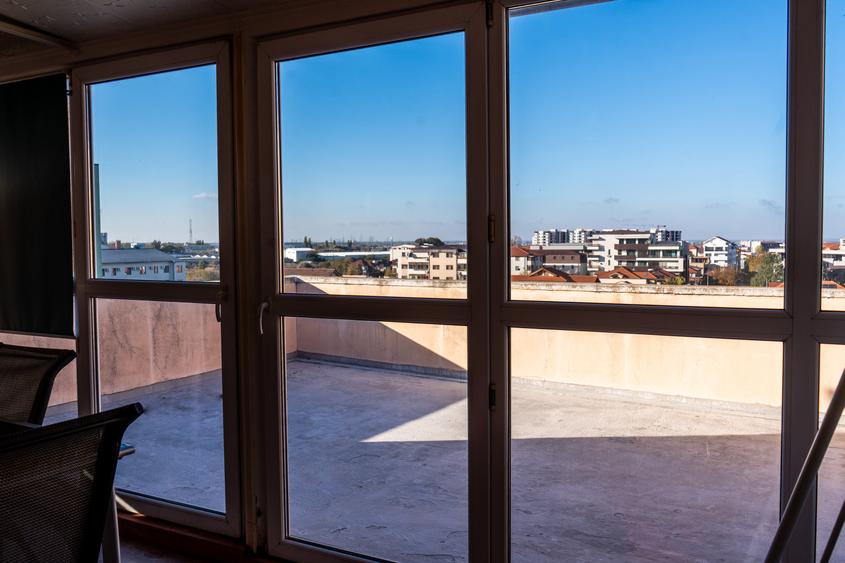 Apartament cu 2 camere decomandat în Kamsas