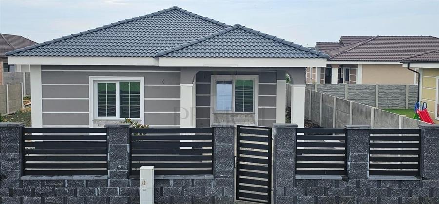 Sanmihaiul Roman- teren generos- personalizare interioara - 3