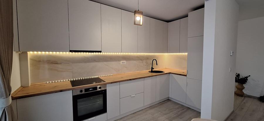 Prin Agentia Sedako,ap2 cam+parcare subterana, str.Marginii/OMV Aradului - 18