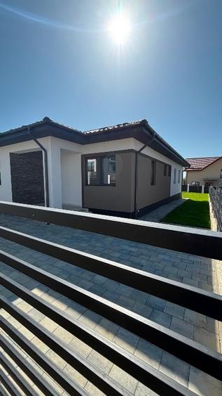 ***Nou 2025*** Casa de vanzare in Paulesti, 4cam, 120mp utili, teren 500mp - 10