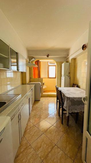 Apartament spa?ios cu 3 camere dec., Galati, General, nu este mansarda - 4