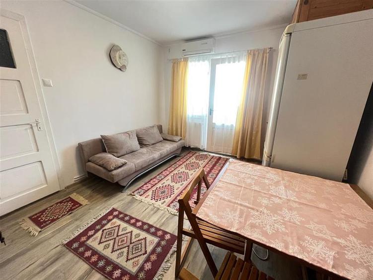 Apartament cu 1 camera si balcon zona Strand - 1