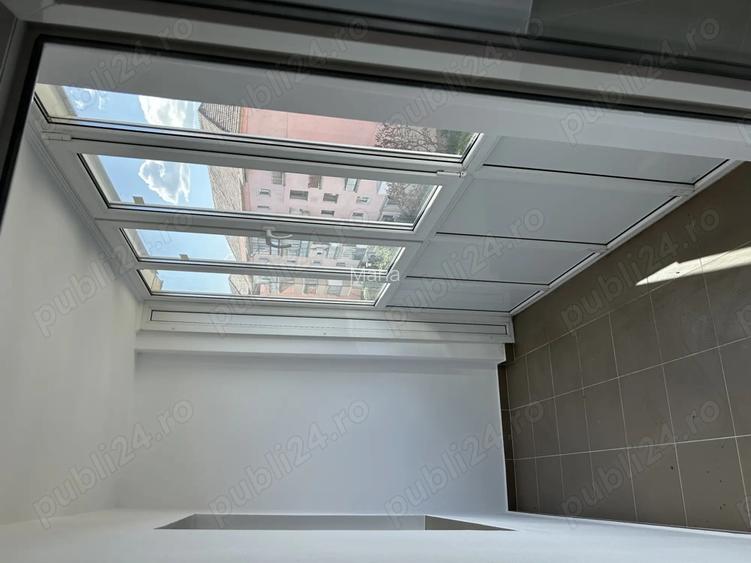 Apartament de vanzare cu 4 camere Apartament de vanzare cu 4 camere